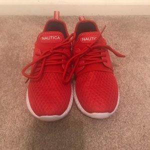 A Nautica kids shoe. Boys size 3.